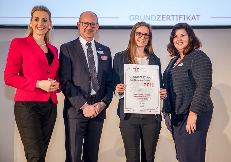 SinnWin Kundin EAM -Verleihung Staatliche Auszeichnung „Familienfreundlicher Arbeitgeber“, 01.2020ehen, 01.2020